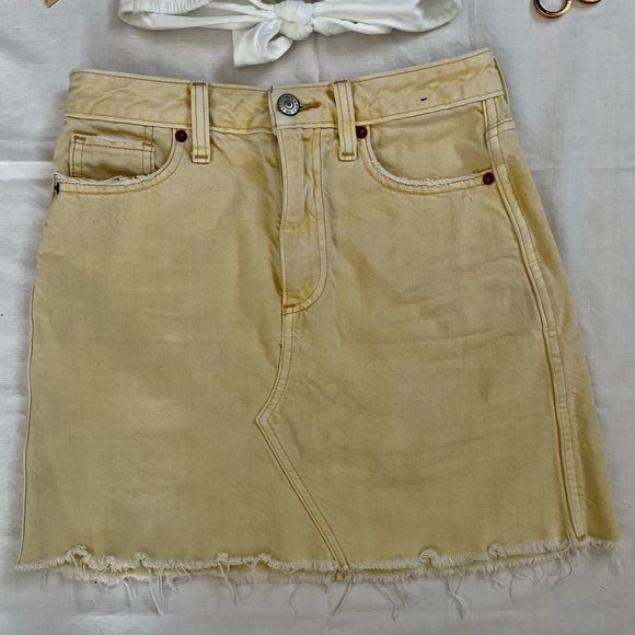 Abercrombie & Fitch Pale Yellow Jean Mini Skirt - Picture 5 of 8
